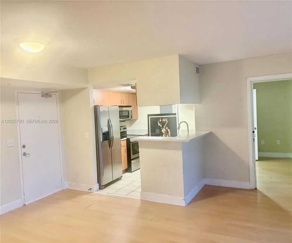 816 NW 11th St #705 Miami, FL 33136