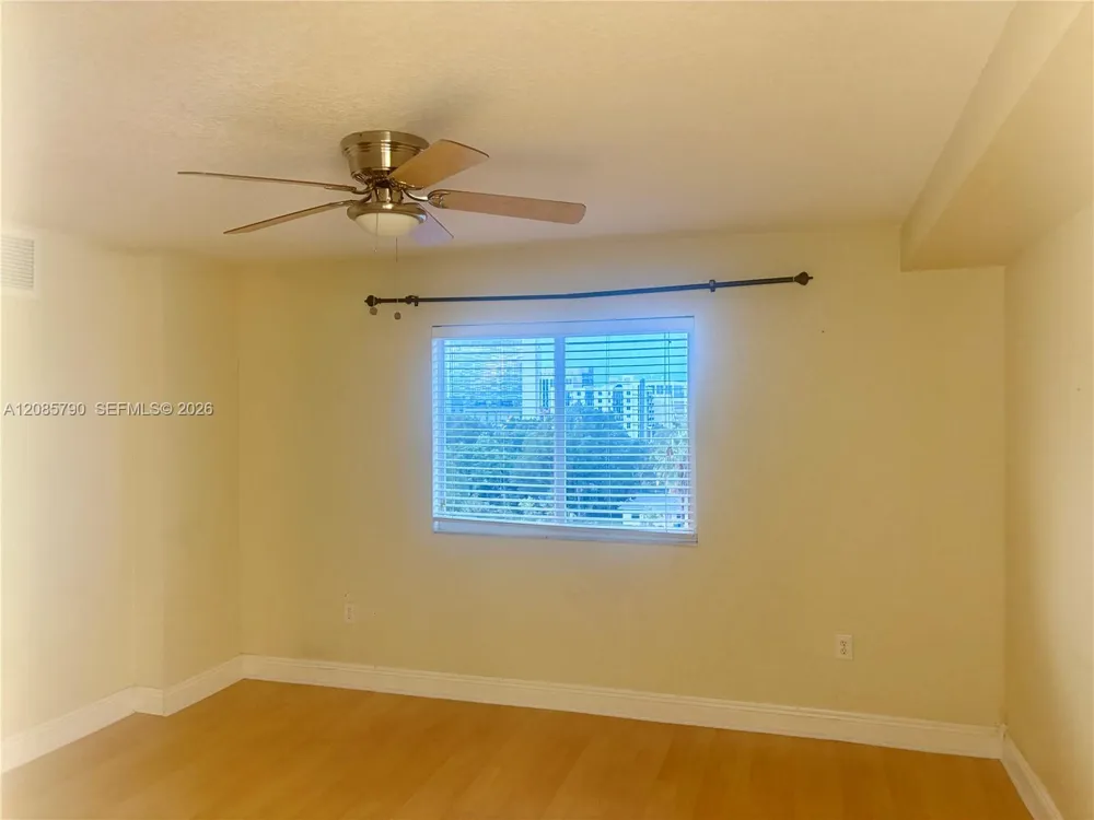 816 NW 11th St #705 Miami, FL 33136