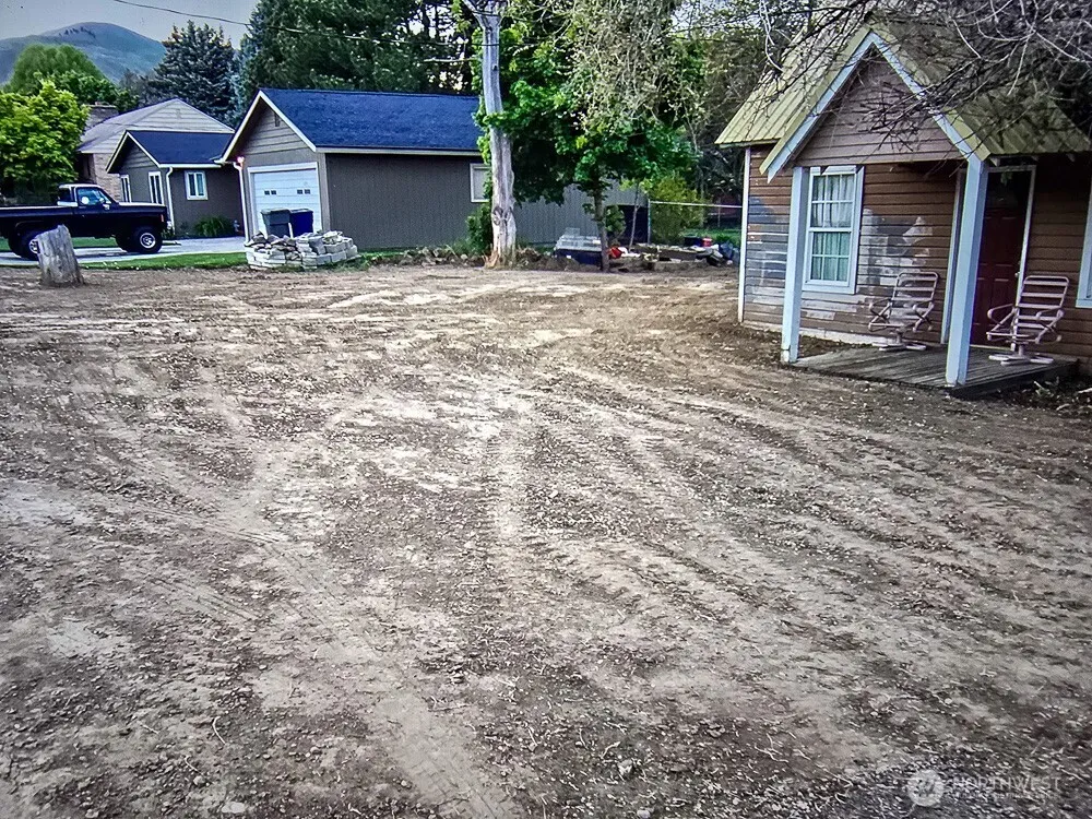 1322 4th Street Wenatchee, WA 98801