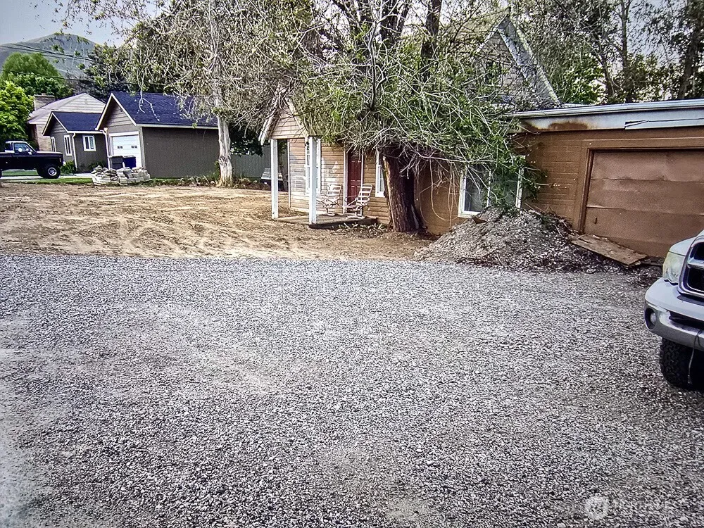 1322 4th Street Wenatchee, WA 98801
