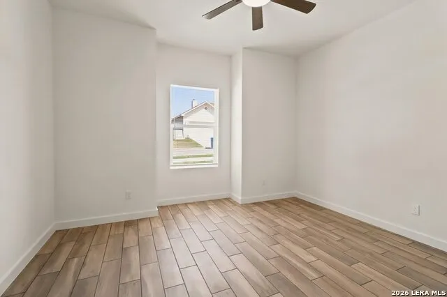 133 Lark Hill Rd Floresville, TX 78114