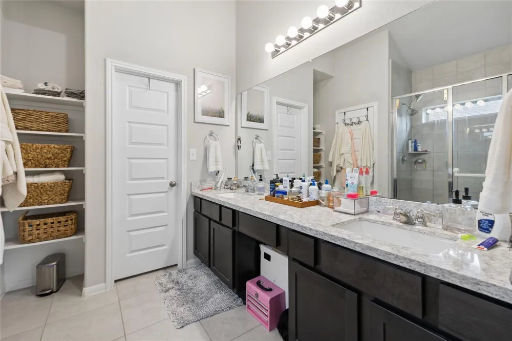 4419 Bay Vista Drive Baytown, TX 77523