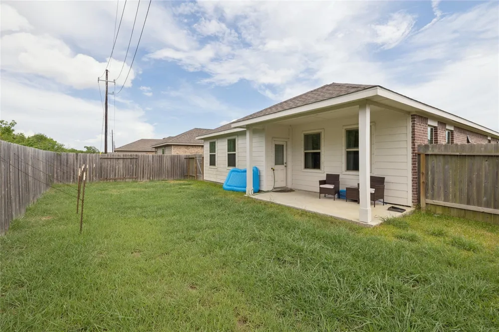 4419 Bay Vista Drive Baytown, TX 77523