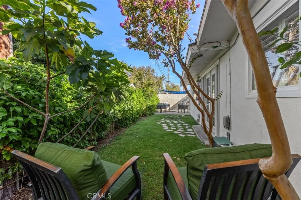 300 Esther Costa Mesa, CA 92627