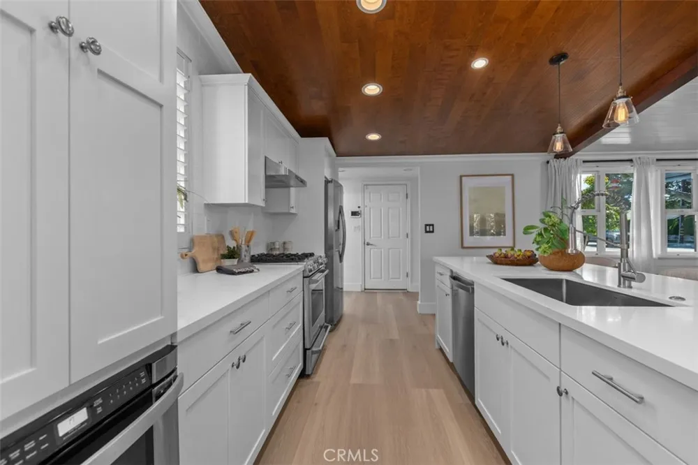 300 Esther Costa Mesa, CA 92627