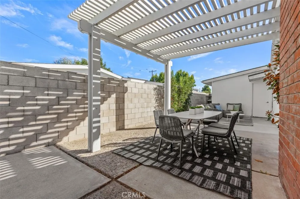 300 Esther Costa Mesa, CA 92627