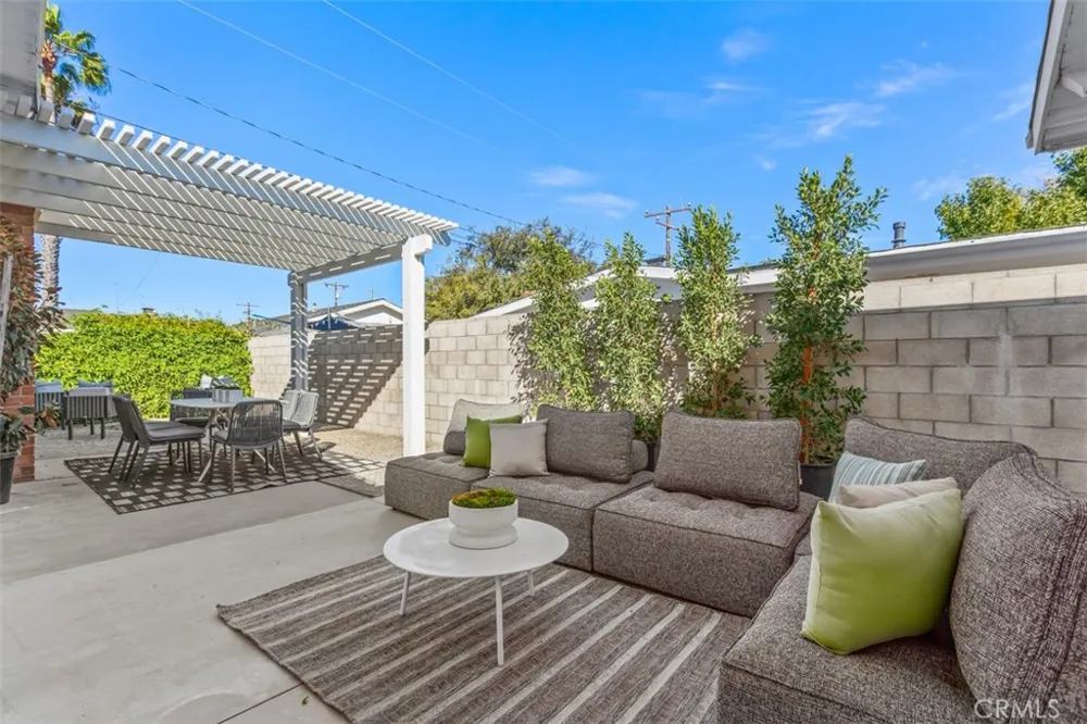 300 Esther Costa Mesa, CA 92627