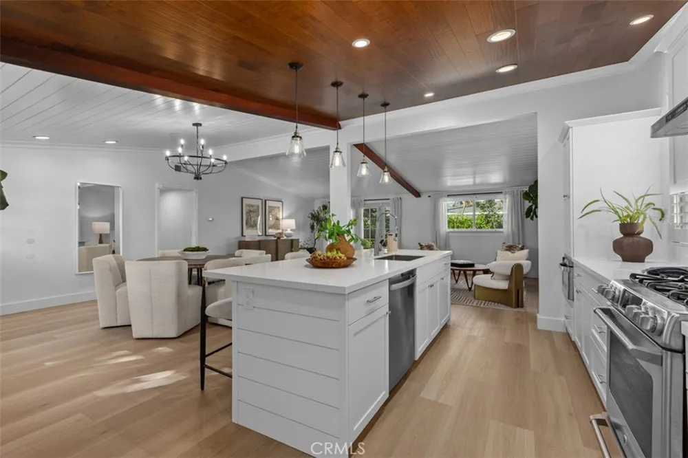 300 Esther Costa Mesa, CA 92627