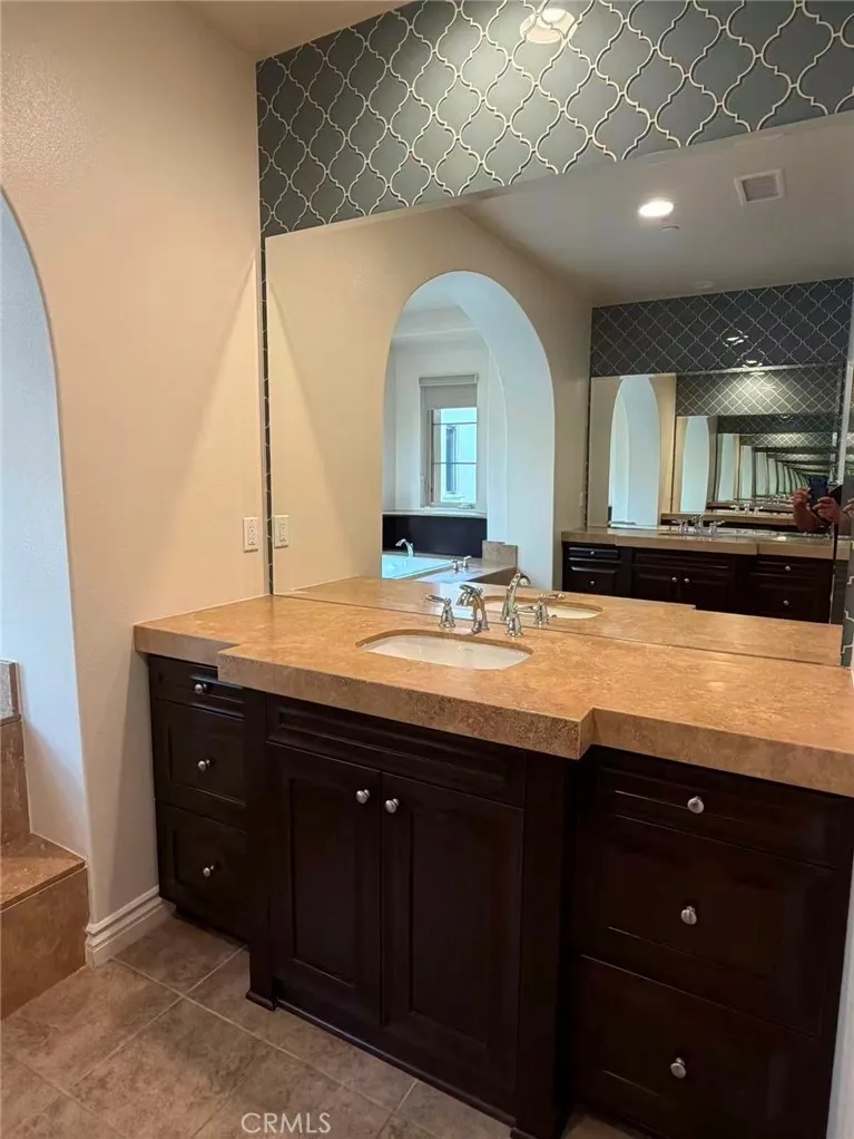 20 Hawkeye Irvine, CA 92602