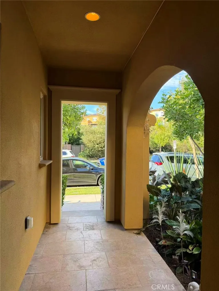 20 Hawkeye Irvine, CA 92602