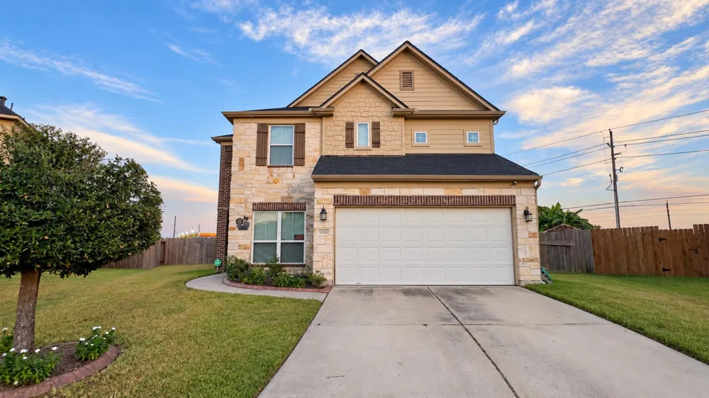 12102 Kings Fall Drive Houston, TX 77044