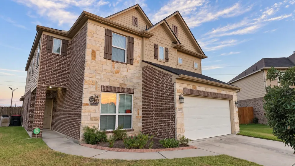 12102 Kings Fall Drive Houston, TX 77044