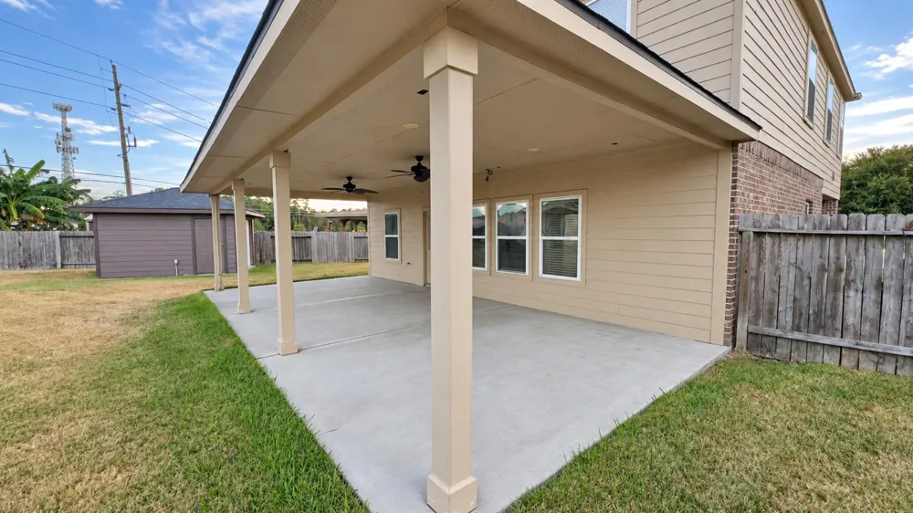 12102 Kings Fall Drive Houston, TX 77044