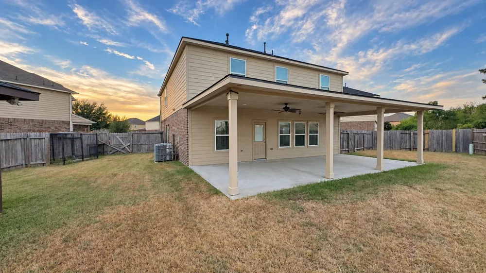 12102 Kings Fall Drive Houston, TX 77044