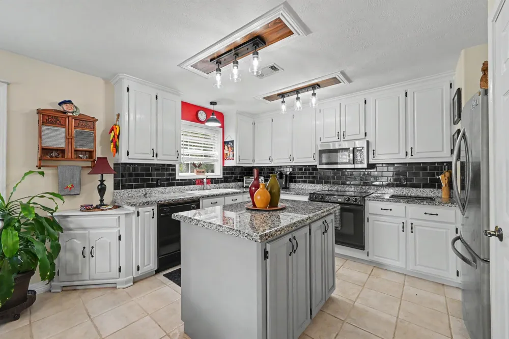 80 Indian Harbor Trinity, TX 75862
