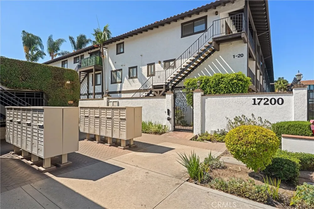 17200 Newhope #204 Fountain Valley, CA 92708