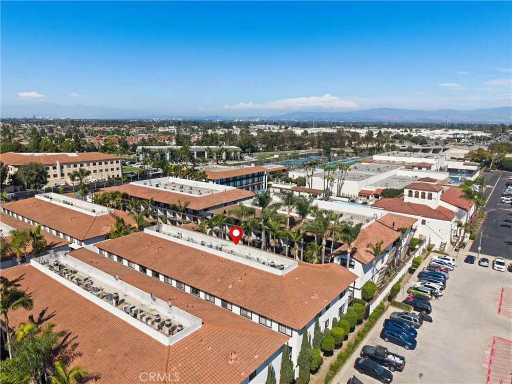 17200 Newhope #204 Fountain Valley, CA 92708
