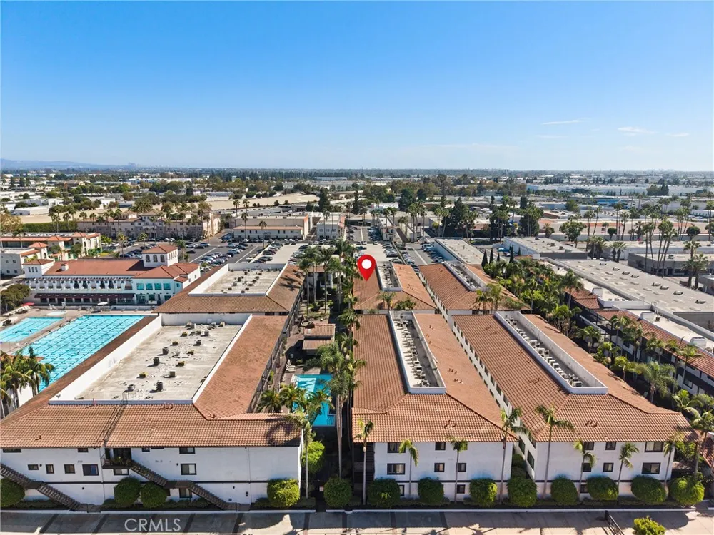 17200 Newhope #204 Fountain Valley, CA 92708