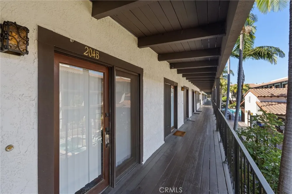 17200 Newhope #204 Fountain Valley, CA 92708