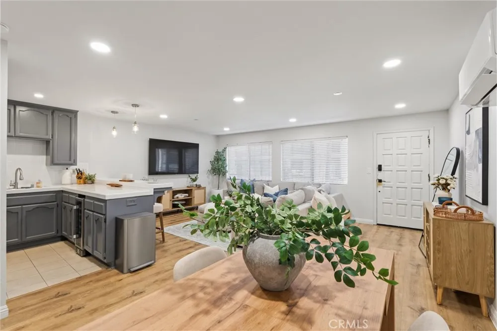 17200 Newhope #204 Fountain Valley, CA 92708