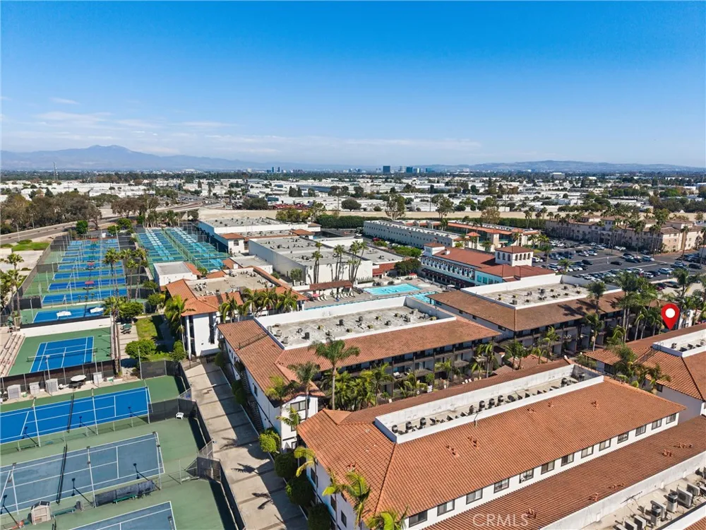 17200 Newhope #204 Fountain Valley, CA 92708