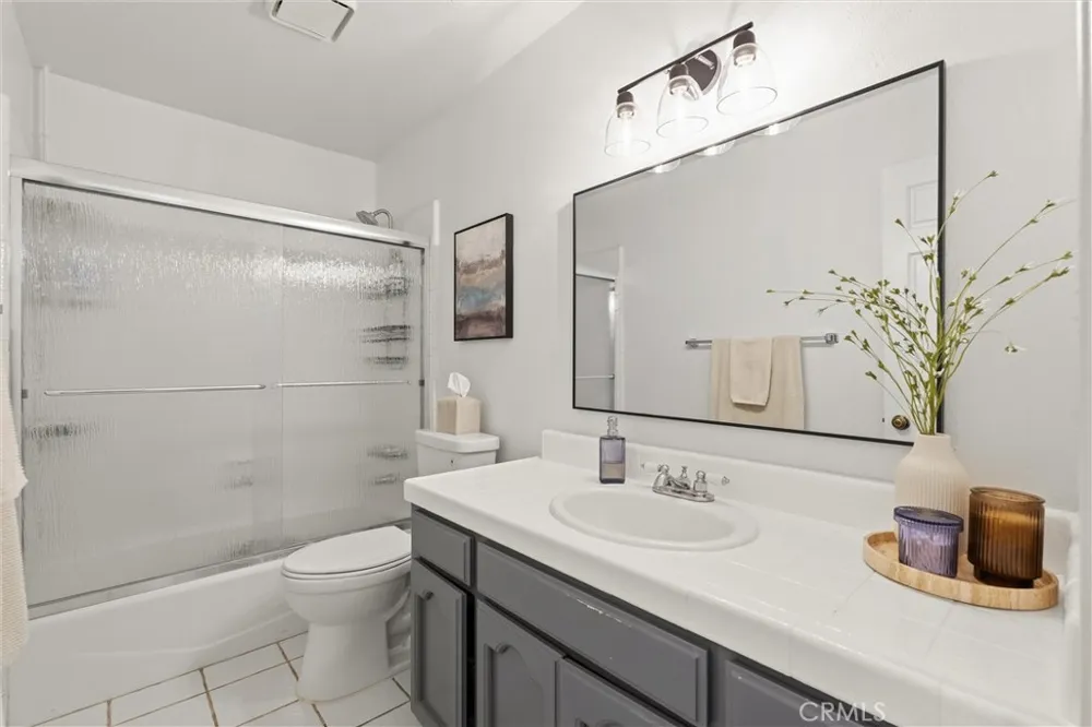 17200 Newhope #204 Fountain Valley, CA 92708