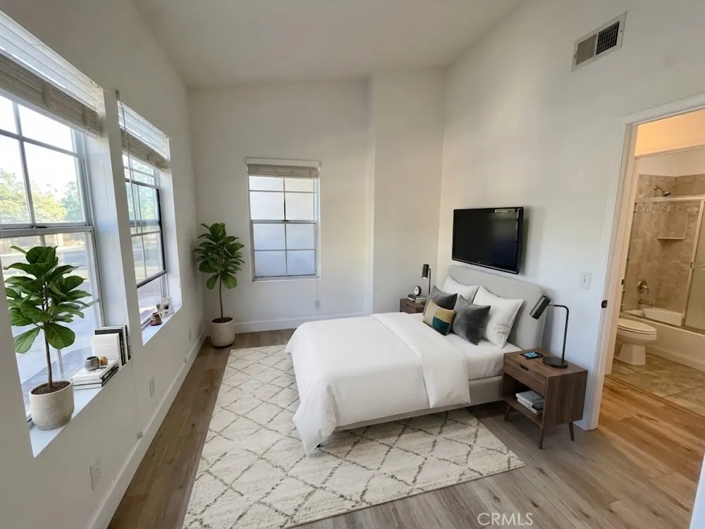 77 Via Pausa Rancho Santa Margarita, CA 92688