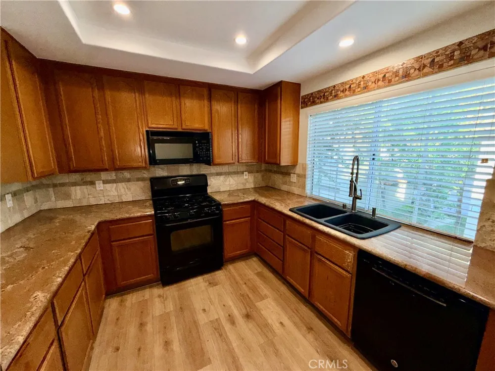77 Via Pausa Rancho Santa Margarita, CA 92688
