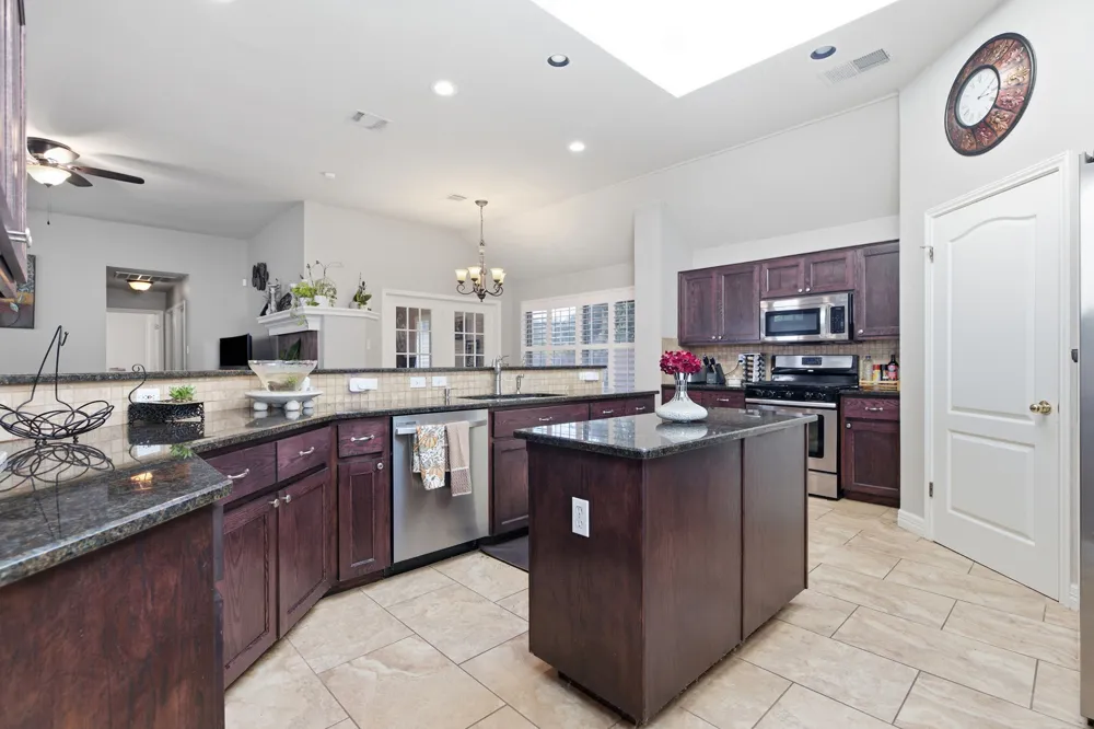 9005 Brimstone Lane Austin, TX 78717