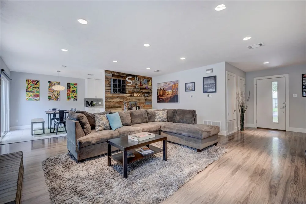 3106 Jeanne Marie Court Austin, TX 78745