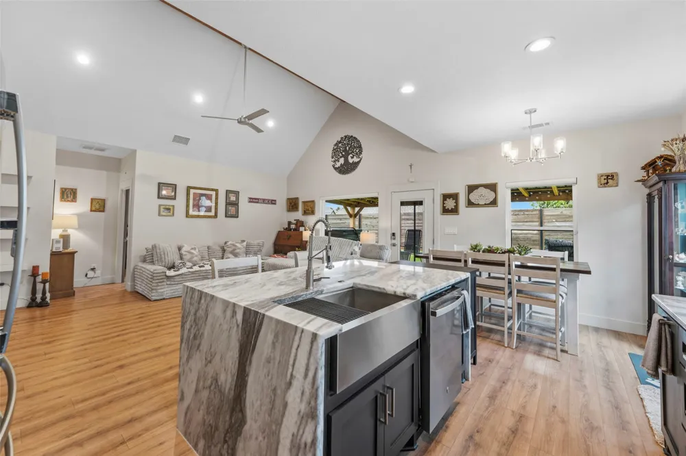 4930 Dry Creek Road Sherman, TX 75092