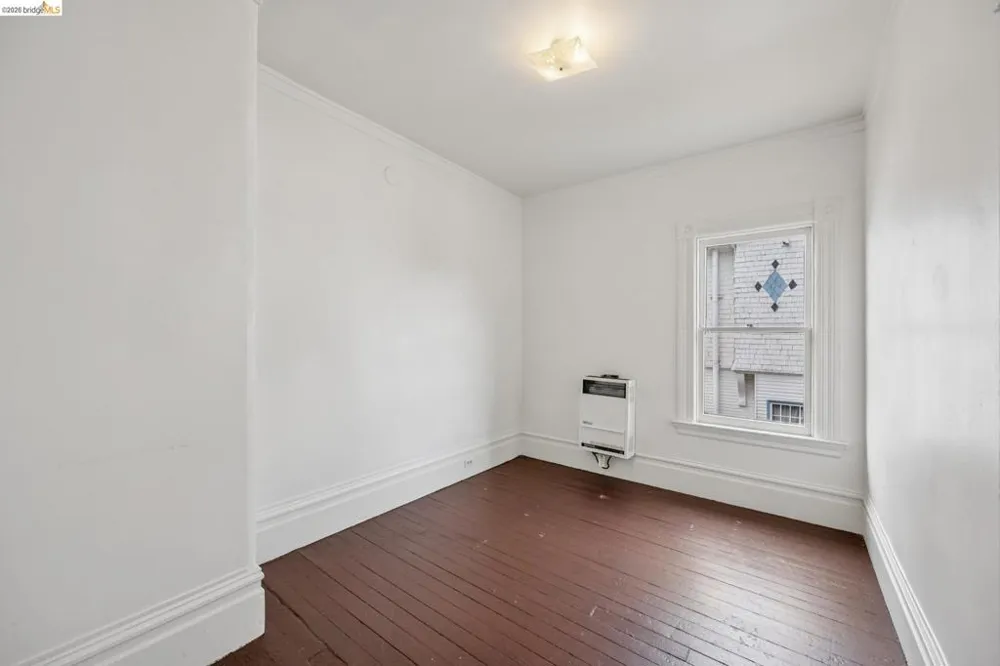 1025 55Th St Oakland, CA 94608