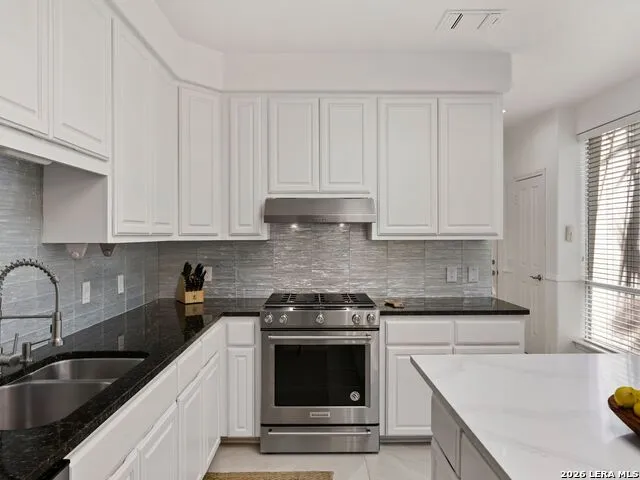 4 Westelm Garden San Antonio, TX 78230