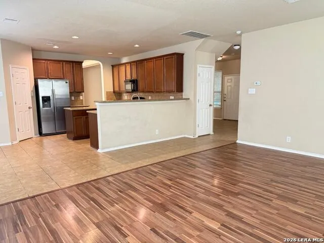 1015 Iris Path San Antonio, TX 78245