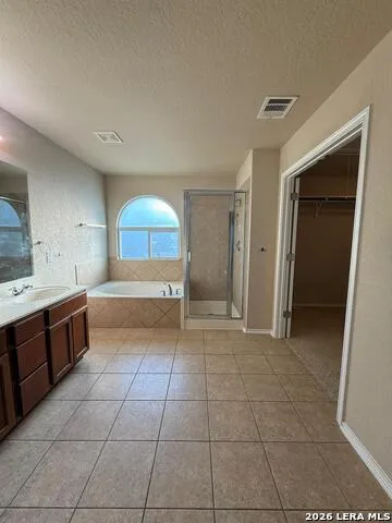 1015 Iris Path San Antonio, TX 78245