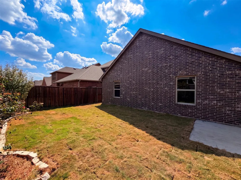 5558 Yarborough Drive Forney, TX 75126