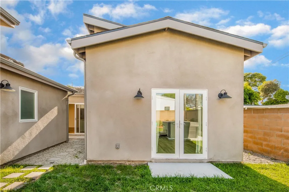 1720 Petaluma Ave Long Beach, CA 90815