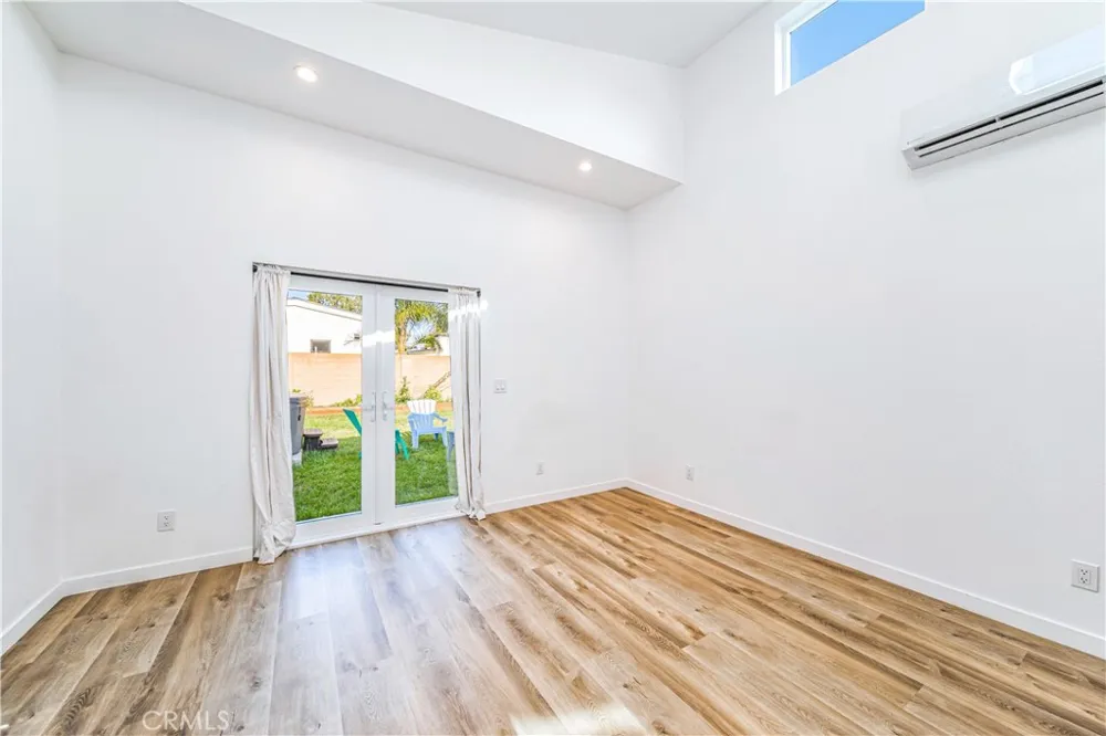 1720 Petaluma Ave Long Beach, CA 90815