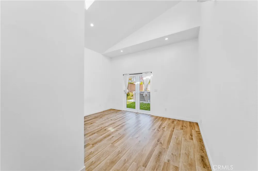 1720 Petaluma Ave Long Beach, CA 90815