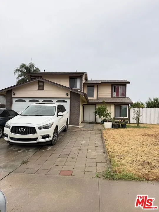 13097 Shirebourn Road Moreno Valley, CA 92553