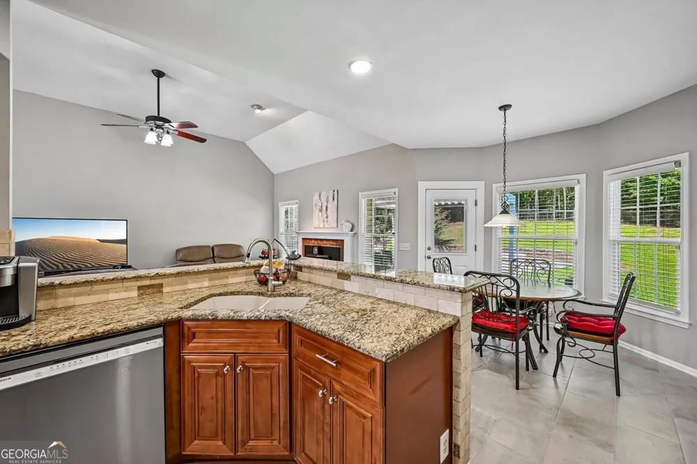 7590 Golden Sands DR Cumming, GA 30041