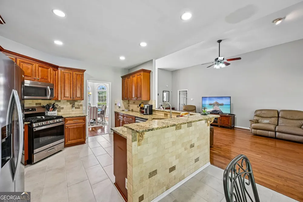7590 Golden Sands DR Cumming, GA 30041