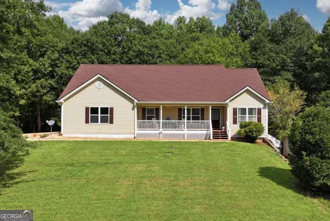 817 Bluejay WAY