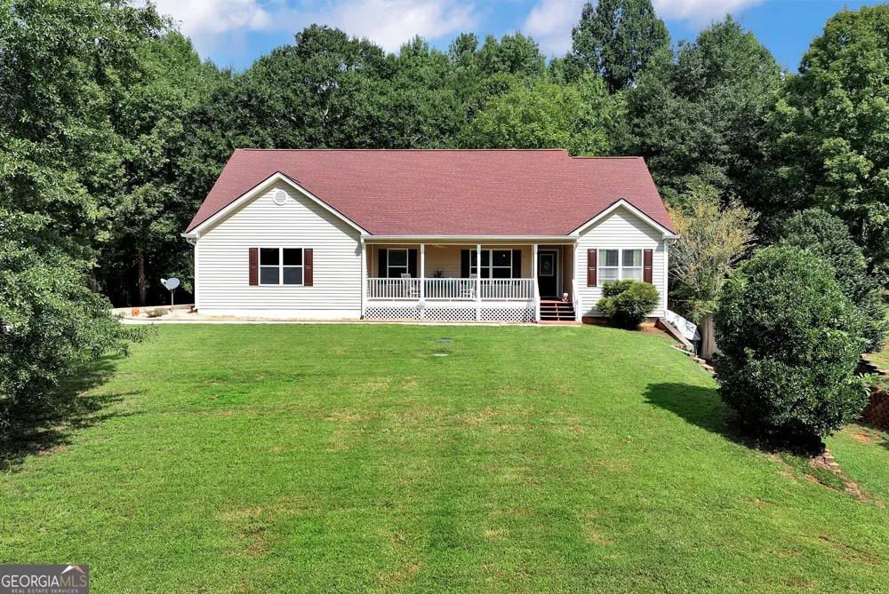 817 Bluejay WAY Winder, GA 30680