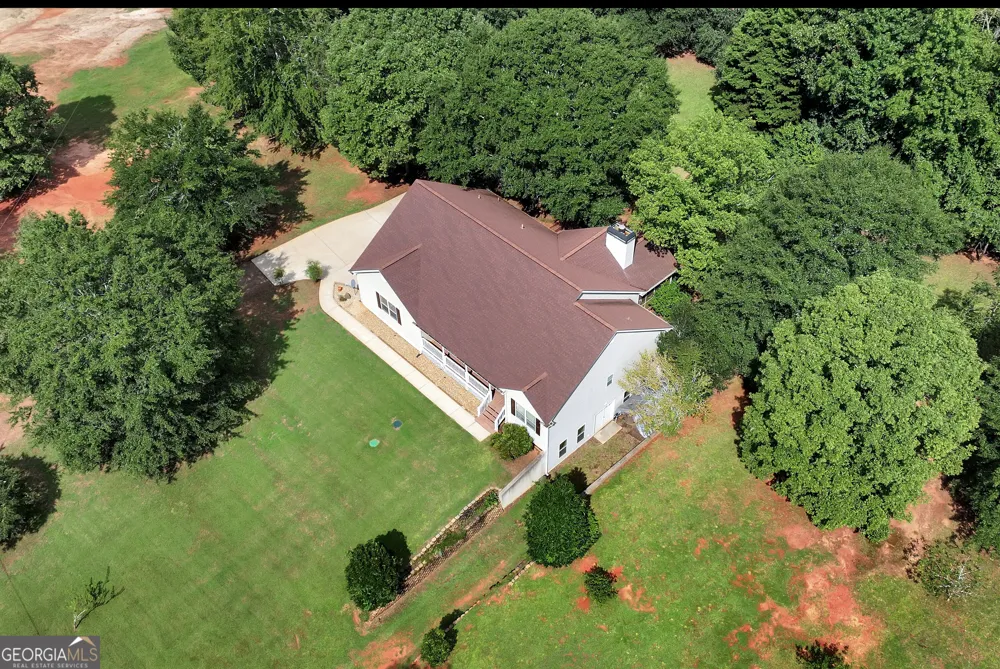 817 Bluejay WAY Winder, GA 30680
