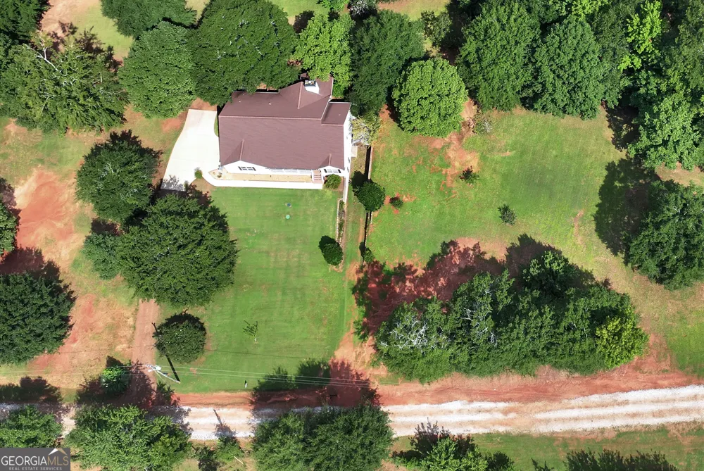 817 Bluejay WAY Winder, GA 30680