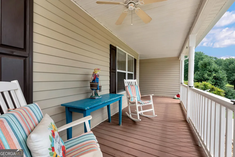 817 Bluejay WAY Winder, GA 30680