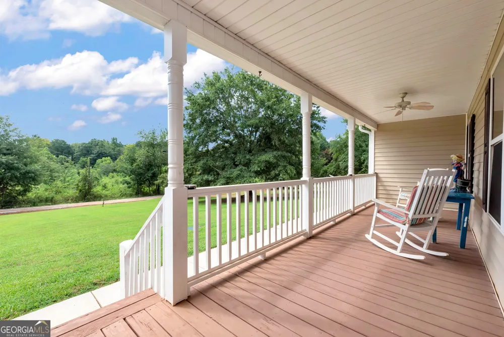 817 Bluejay WAY Winder, GA 30680