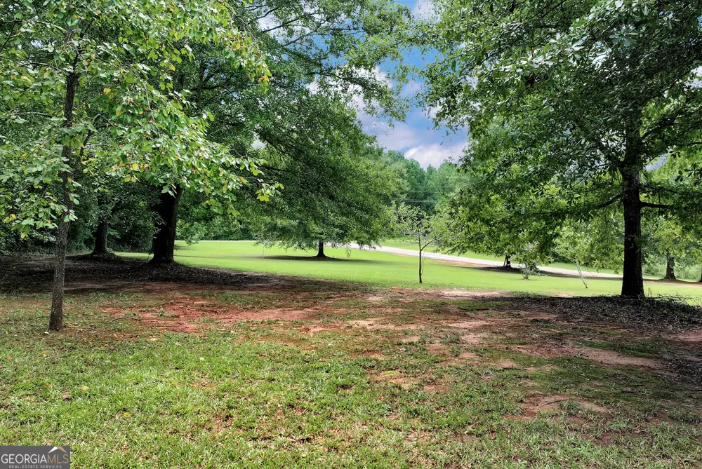 817 Bluejay WAY Winder, GA 30680