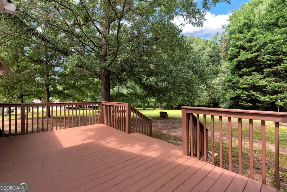 817 Bluejay WAY Winder, GA 30680